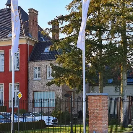 Vredehof 2*