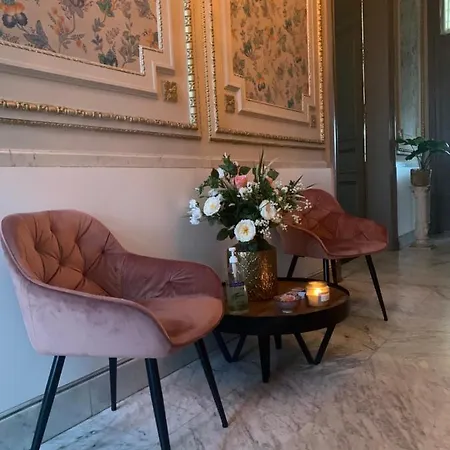 Vredehof Hotel 2*